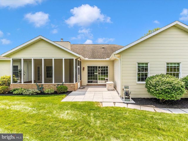 6337 MEDINA RIDGE DR, Fayetteville, PA 17222