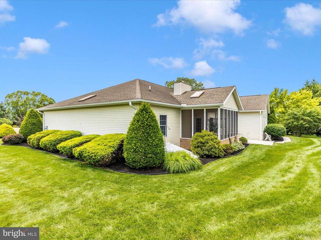 6337 MEDINA RIDGE DR, Fayetteville, PA 17222