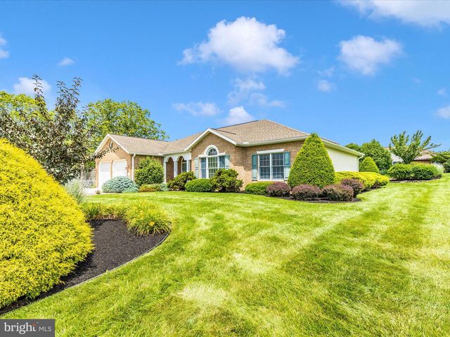 6337 MEDINA RIDGE DR, Fayetteville, PA 17222