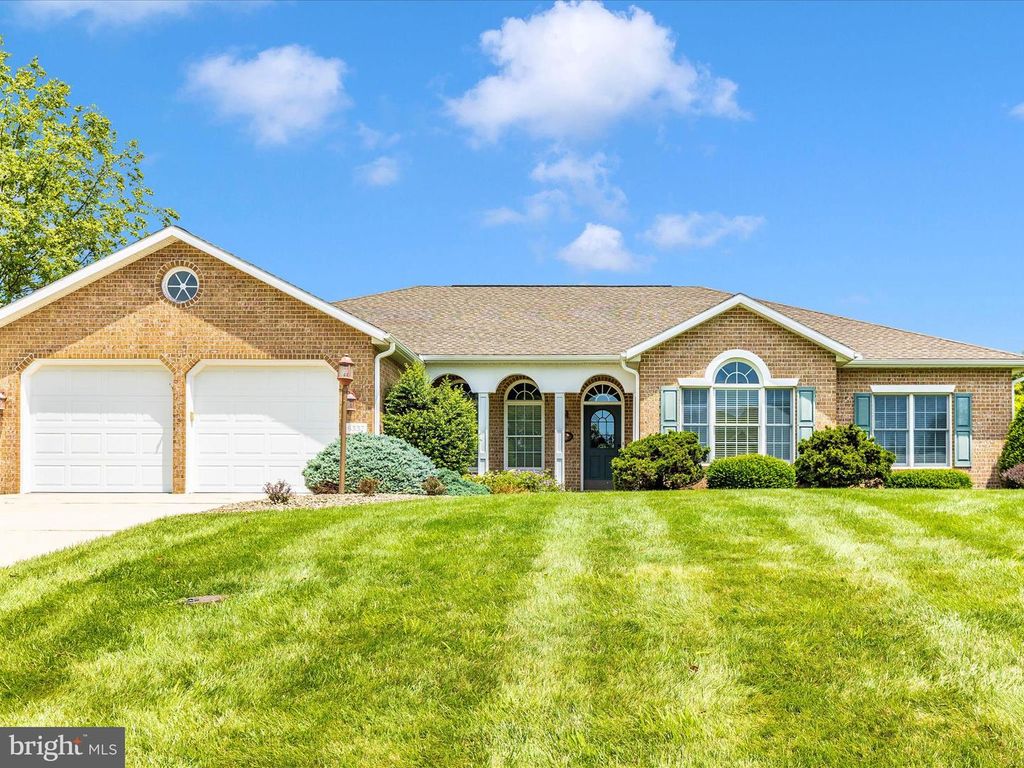 6337 MEDINA RIDGE DR, Fayetteville, PA 17222