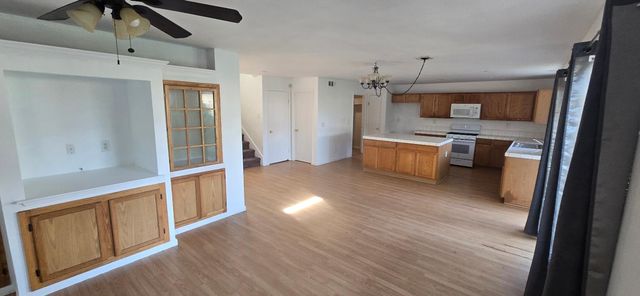 2131 watercourse, Stockton, CA 95206