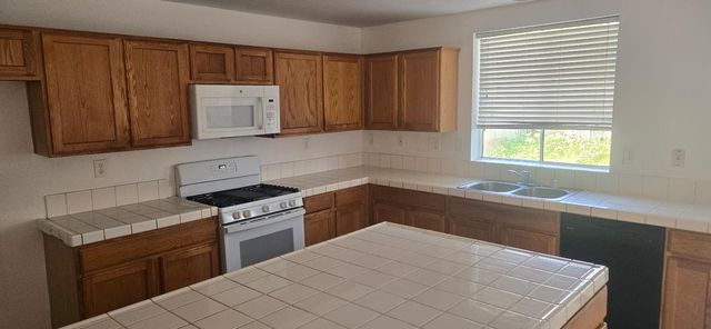 2131 watercourse, Stockton, CA 95206