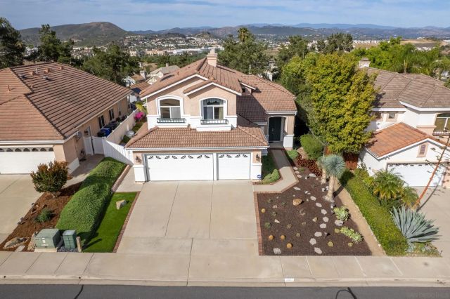 881 Windridge Circle, San Marcos, CA 92078