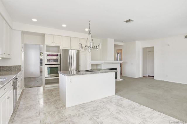 881 Windridge Circle, San Marcos, CA 92078