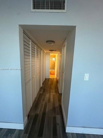 1470 NE 125th Ter 809, North Miami, FL 33161