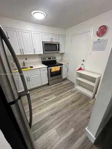 1470 NE 125th Ter 809, North Miami, FL 33161