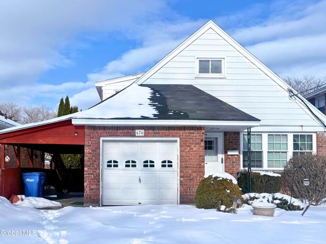 676 Providence Street, Albany, NY 12208