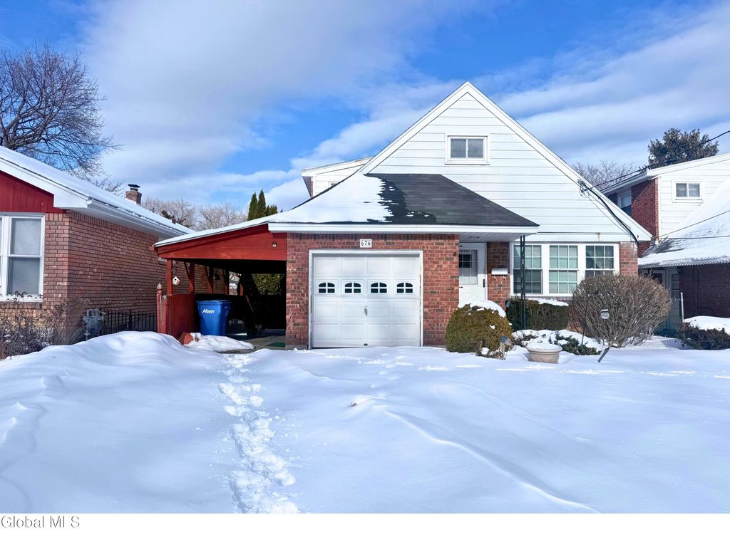 676 Providence Street, Albany, NY 12208