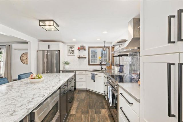 11 Farview Hill Road, Atkinson, NH 03811