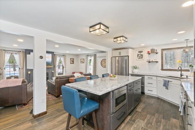 11 Farview Hill Road, Atkinson, NH 03811