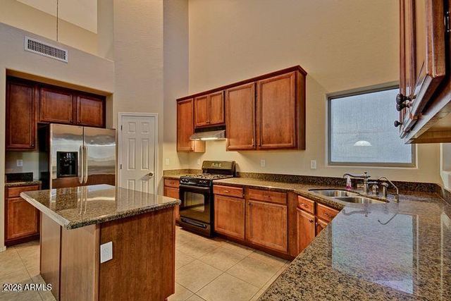 21672 N Geraldine Drive, Peoria, AZ 85382