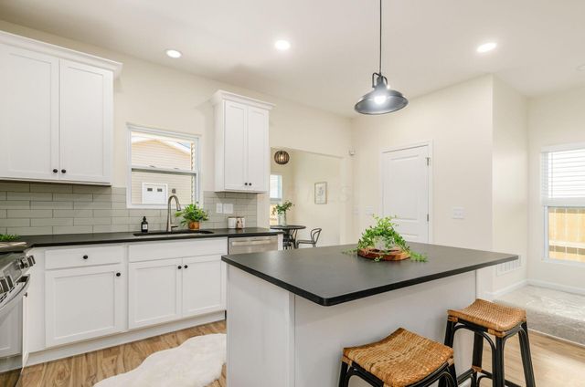 601 Frebis Avenue, Columbus, OH 43206