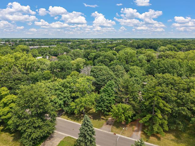 8827 Lincoln Street NE, Blaine, MN 55434