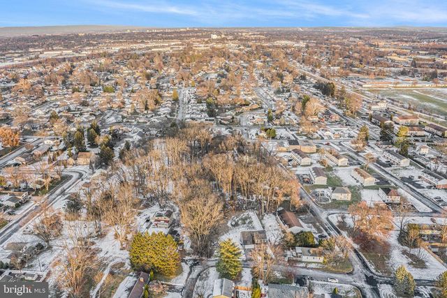 701 BELMONT ST, Mechanicsburg, PA 17055