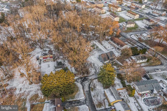 701 BELMONT ST, Mechanicsburg, PA 17055