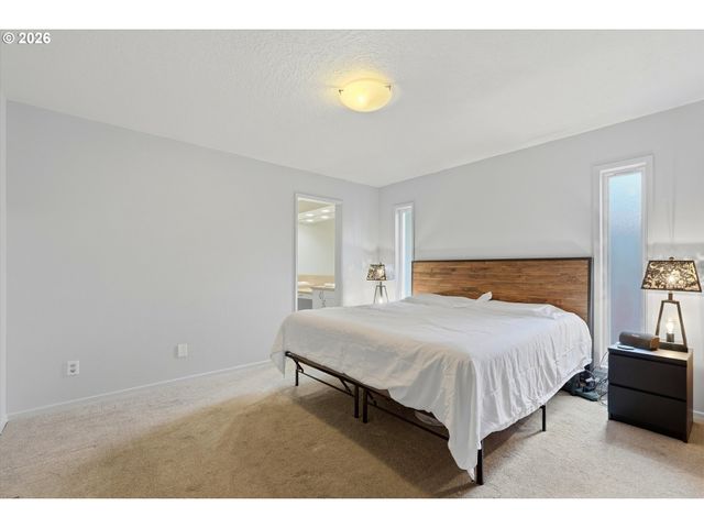 1250 Se 36TH Ave, Hillsboro, OR 97123