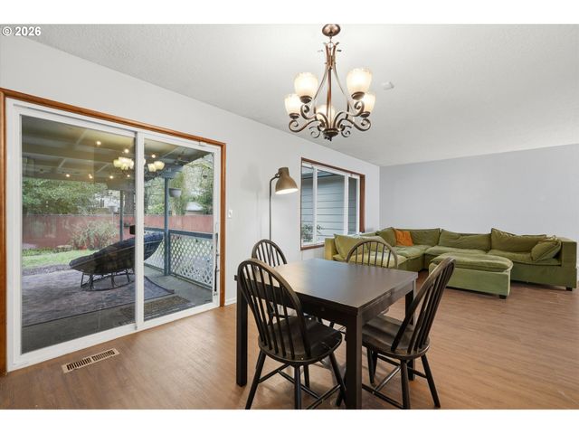 1250 Se 36TH Ave, Hillsboro, OR 97123