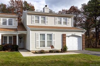 205 Haddon Hollow Court, Middle Island, NY 11953