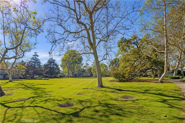 5150 Village Grn, Los Angeles, CA 90016