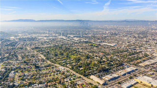 5150 Village Grn, Los Angeles, CA 90016