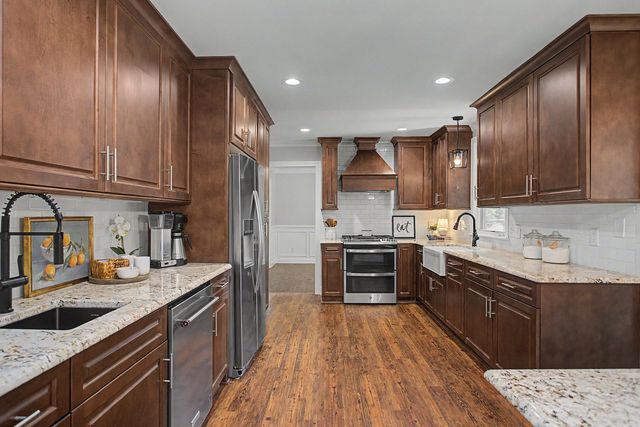 1001 Lantern Light Court, Apex, NC 27502