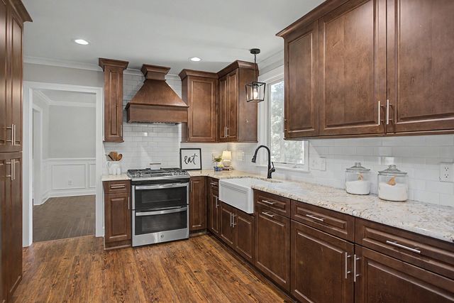 1001 Lantern Light Court, Apex, NC 27502