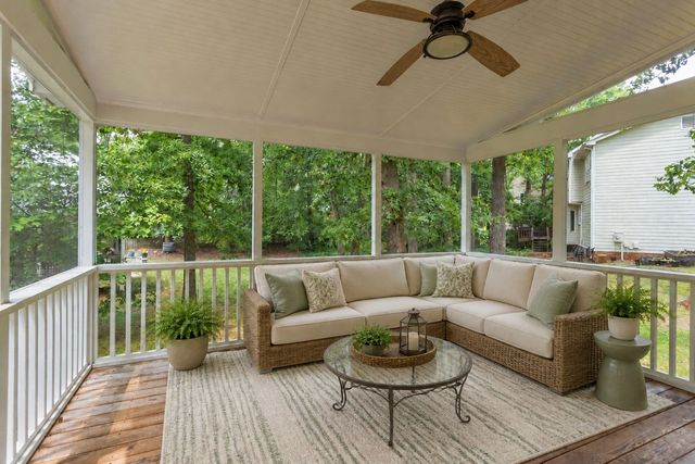 1001 Lantern Light Court, Apex, NC 27502