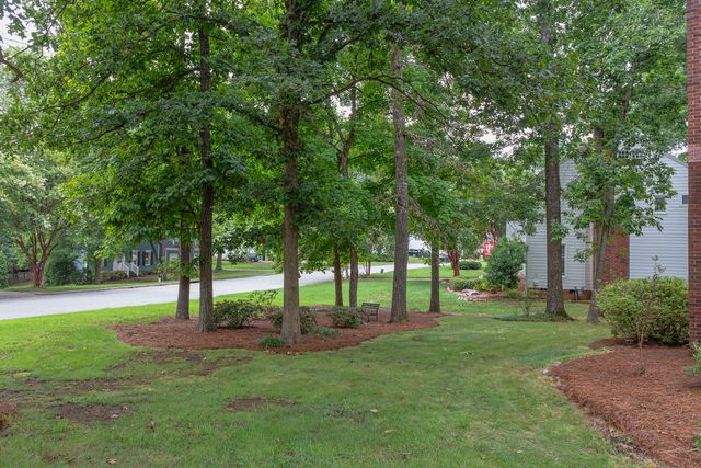 1001 Lantern Light Court, Apex, NC 27502
