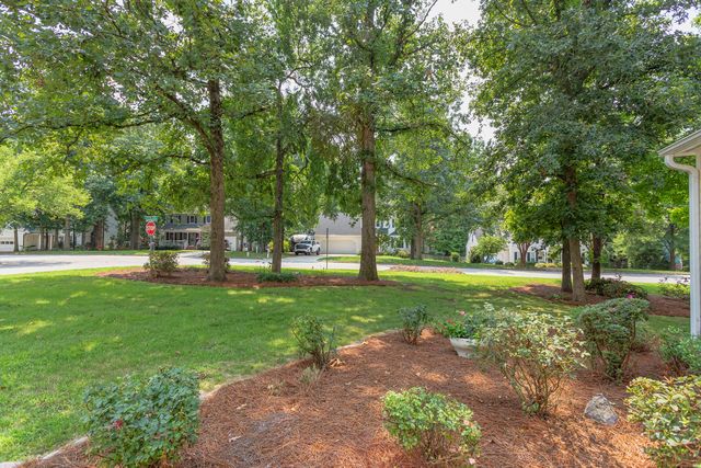1001 Lantern Light Court, Apex, NC 27502