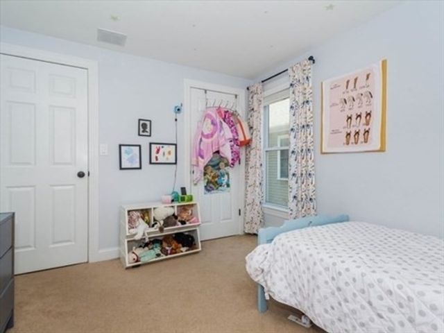 62 Bowdoin Ave 62, Waltham, MA 02451