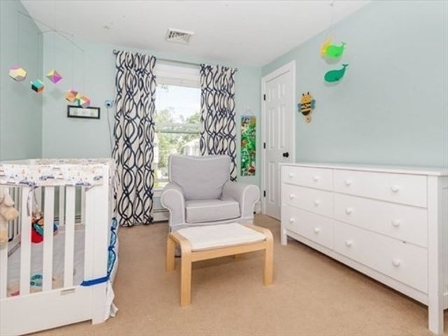 62 Bowdoin Ave 62, Waltham, MA 02451