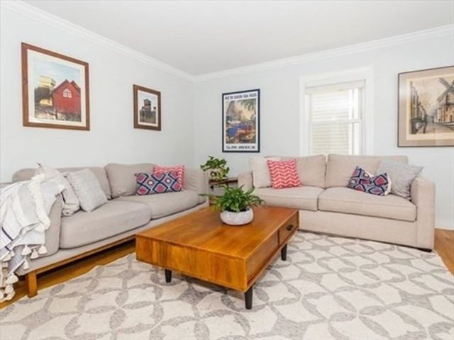 62 Bowdoin Ave 62, Waltham, MA 02451