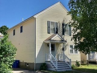 62 Bowdoin Ave 62, Waltham, MA 02451