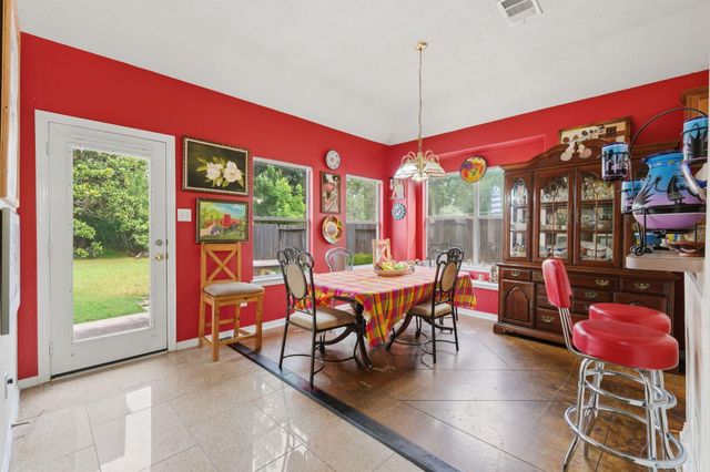 7807 Board Crossing, Conroe, TX 77304