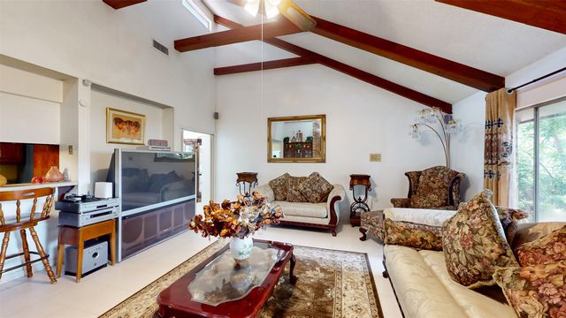 7432 Brentwood Stair Road, Fort Worth, TX 76112