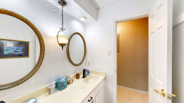7432 Brentwood Stair Road, Fort Worth, TX 76112