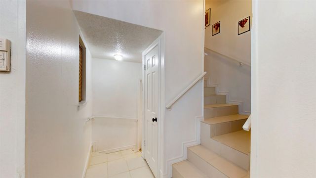 7432 Brentwood Stair Road, Fort Worth, TX 76112