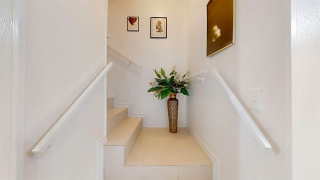 7432 Brentwood Stair Road, Fort Worth, TX 76112