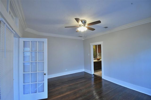 1037 Oxford Street, Houston, TX 77008