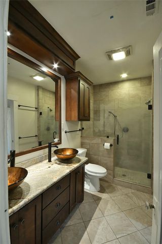 1037 Oxford Street, Houston, TX 77008