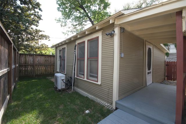 1037 Oxford Street, Houston, TX 77008