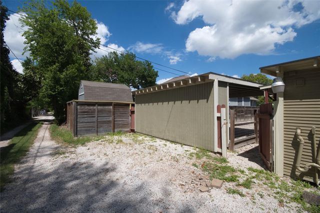 1037 Oxford Street, Houston, TX 77008