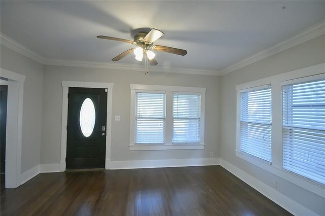 1037 Oxford Street, Houston, TX 77008