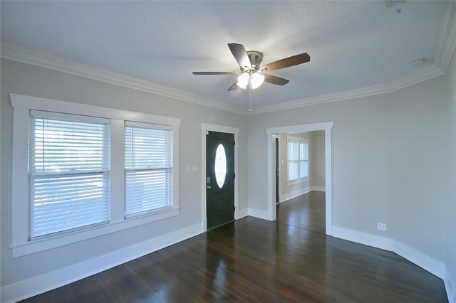 1037 Oxford Street, Houston, TX 77008