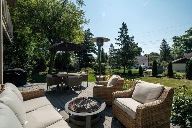 10541 W Pine Ridge ROAD, Milwaukee, WI 53228