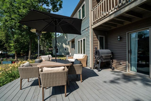 10541 W Pine Ridge ROAD, Milwaukee, WI 53228