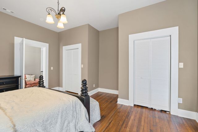 554 E Main St, Jackson, TN 38301