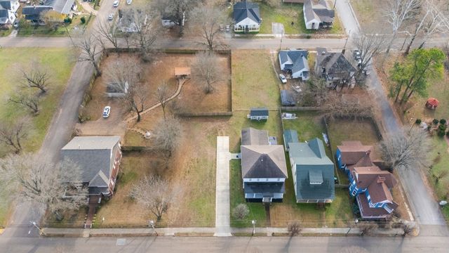 554 E Main St, Jackson, TN 38301