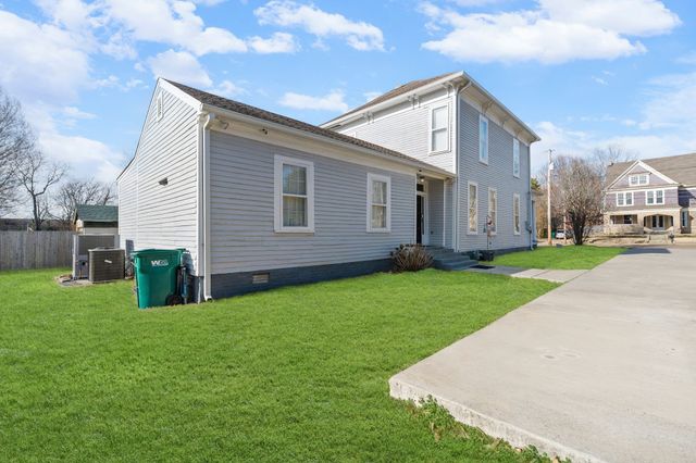 554 E Main St, Jackson, TN 38301