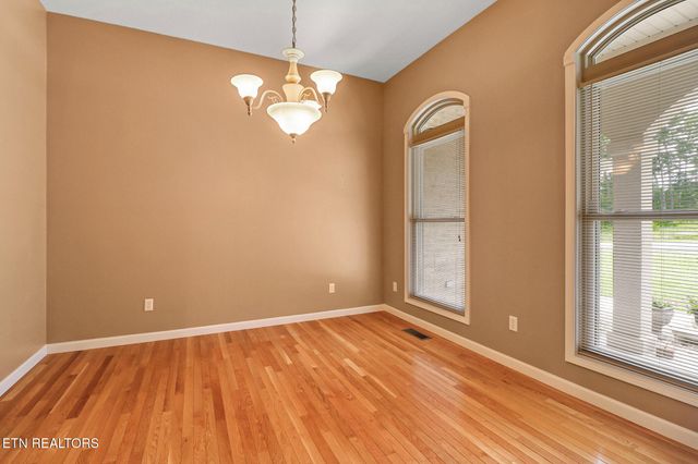 564 Cumberland View Drive, Crossville, TN 38571